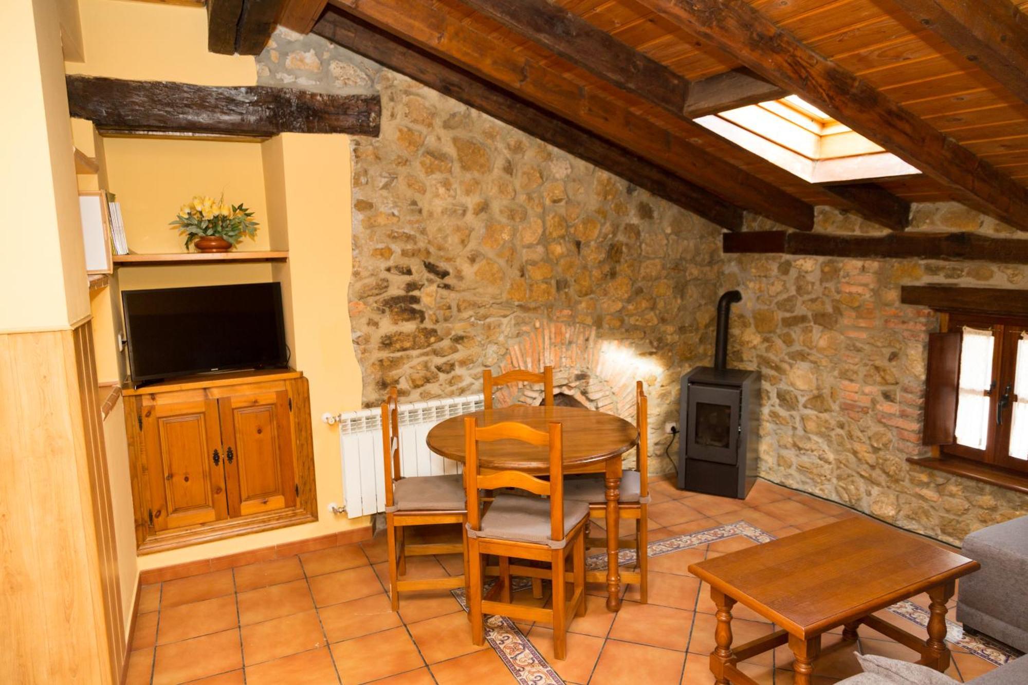 Viviendas Rurales Fuente Domingo Santillana del Mar Ngoại thất bức ảnh